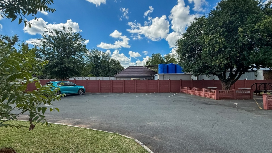 Commercial Property for Sale in Adamayview North West